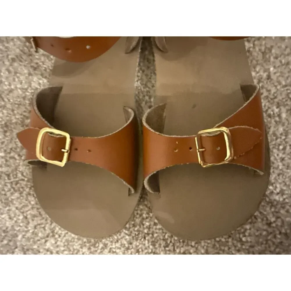 Hoyway Kids Brown Double Buckle Casual Summer Classic Fisherman Sandals, 12